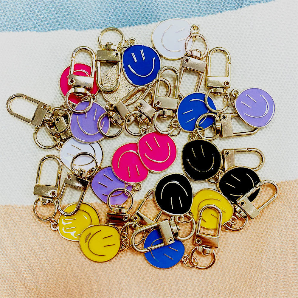 ๐โจ Smiley Face Keychain โ Cute & Trendy Bag Charm โจ๐
