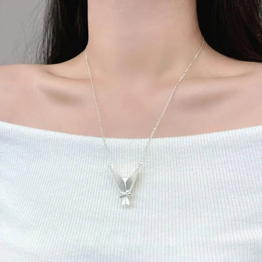 Elegant Bow Pendant Necklace 🎀✨
