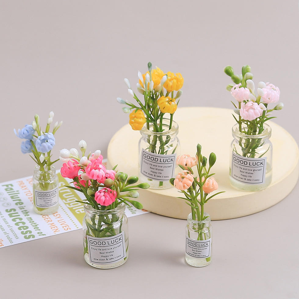 Mini "Good Luck" Flower Vase Decoration
