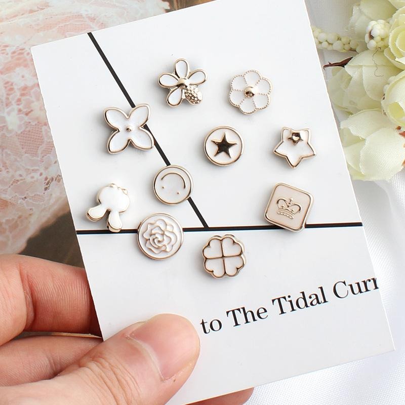 🌸 Elegant Brooch Pins for Hijab, Saree & Dupatta